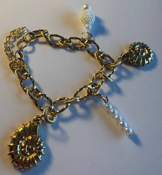 Bracelet Doré Thème Marin - Coquillages et Perles Nacrées